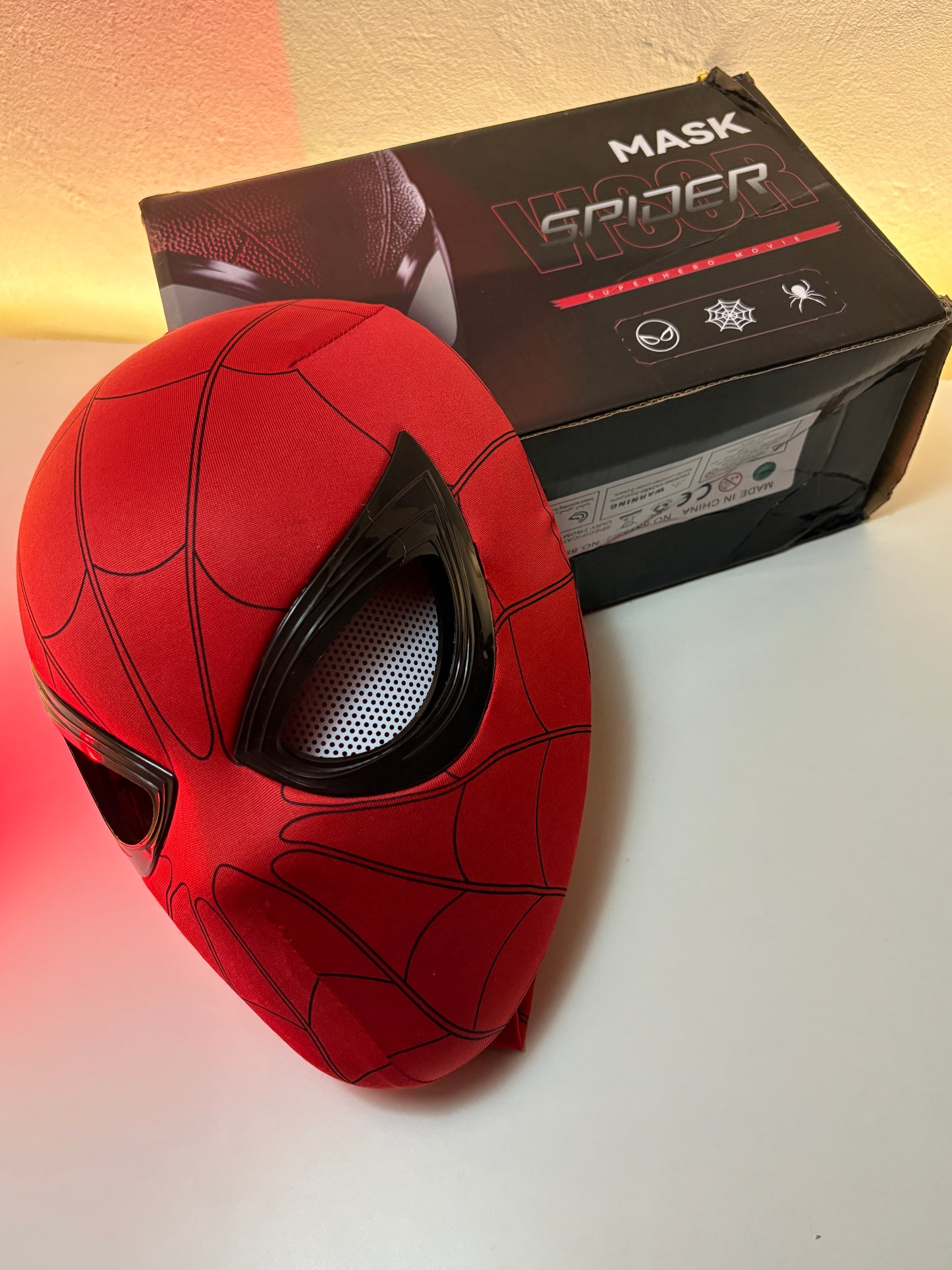 Realistic Spider-Man Mask with Movable Eyes – Jaw-Controlled Cosplay Edition