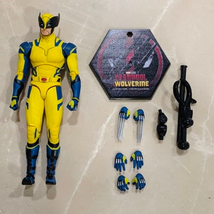 Wolverine Action Figure 1/10 Scale by ZD Toys – Classic Yellow Suit Collectible