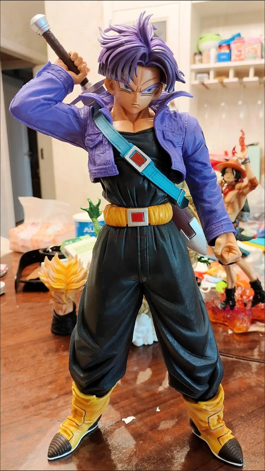 DBZ TRUNKS 42 cm action figure