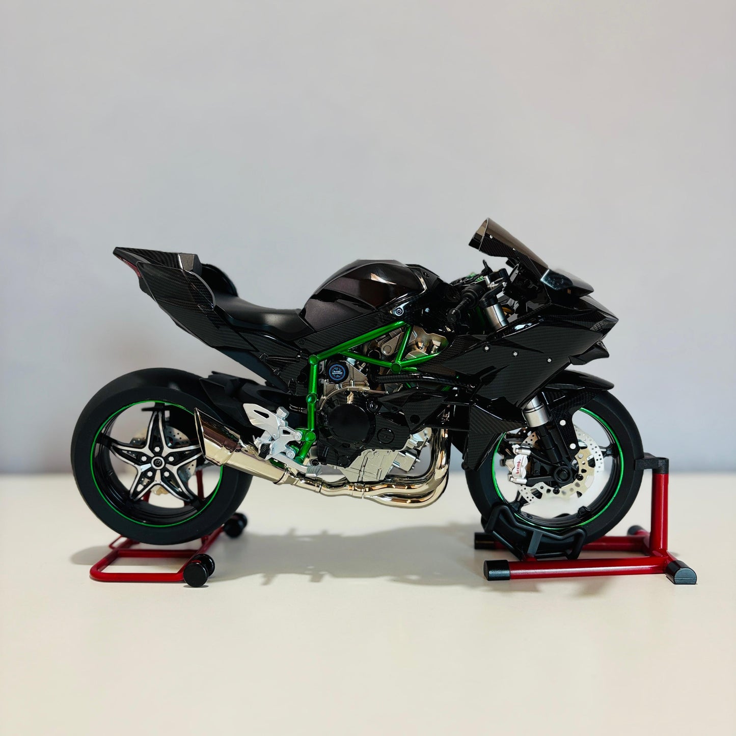 Kawasaki Ninja H2R 1/6 Scale Die-Cast Model Bike – Premium Collectible Superbike Replica