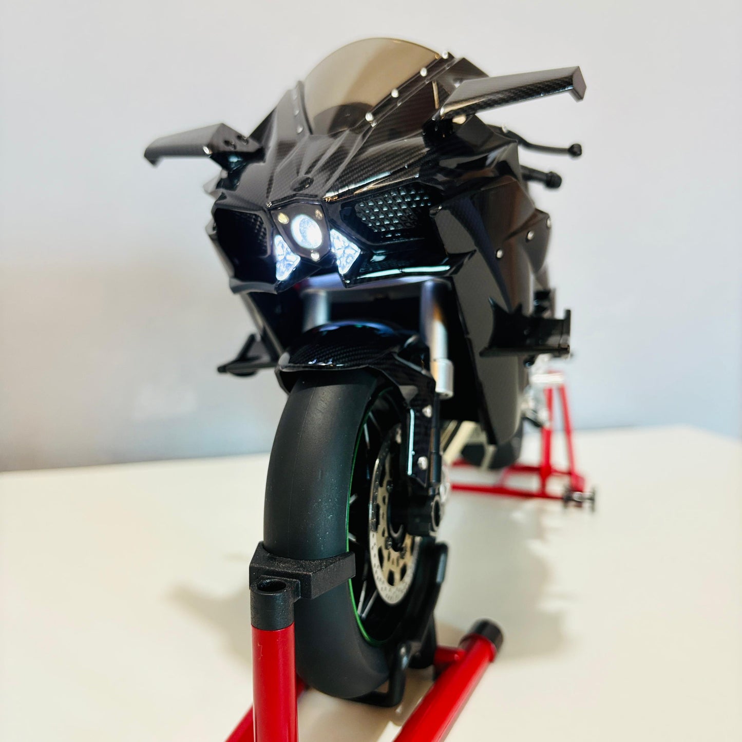 Kawasaki Ninja H2R 1/6 Scale Die-Cast Model Bike – Premium Collectible Superbike Replica