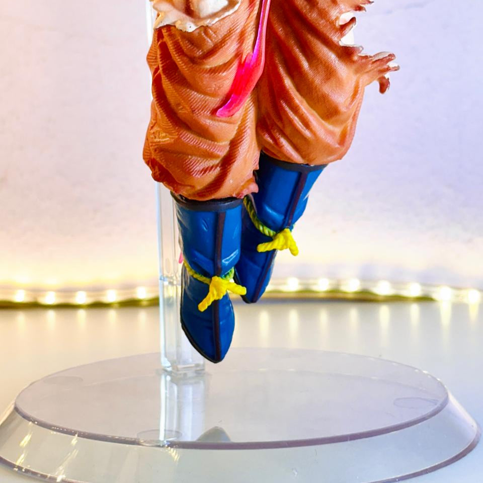 Ultra Instinct Goku 20cm Premium Action Figure – Awaken Divine Power!