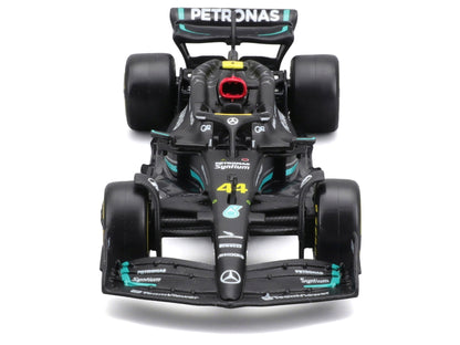 Bburago: 2023 Mercedes-AMG W14 E Formula 1 #63 George Russell (1:24) diecast model