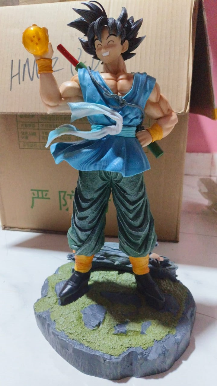 Dragon Ball Z Action Figure - Goku with Four Star Dragon Ball