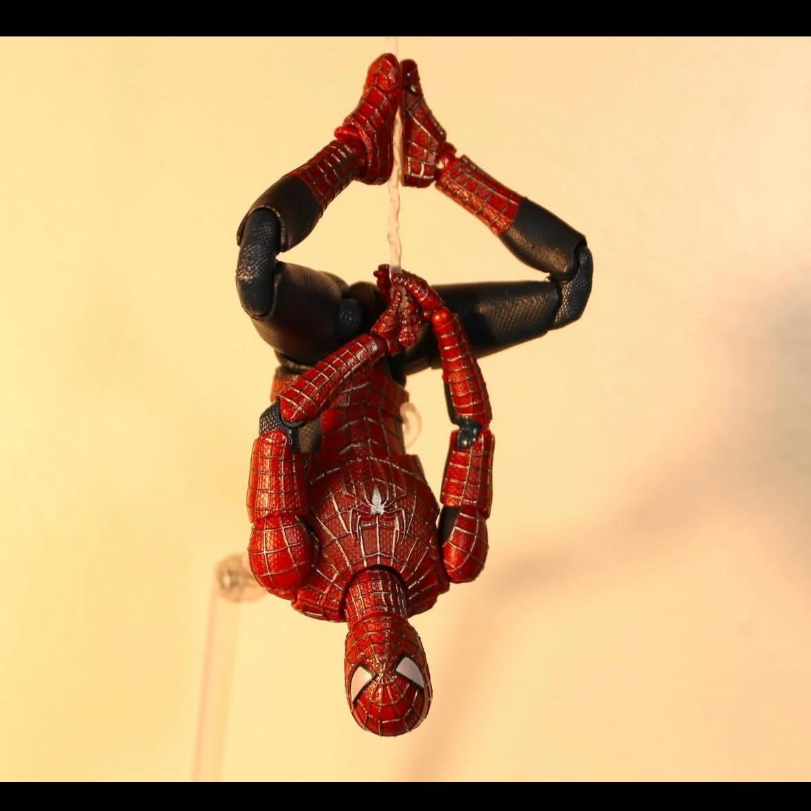 Tobey Maguire Friendly Neighborhood Spider-Man Action Figure – CT Toys Highly Detailed Collectible