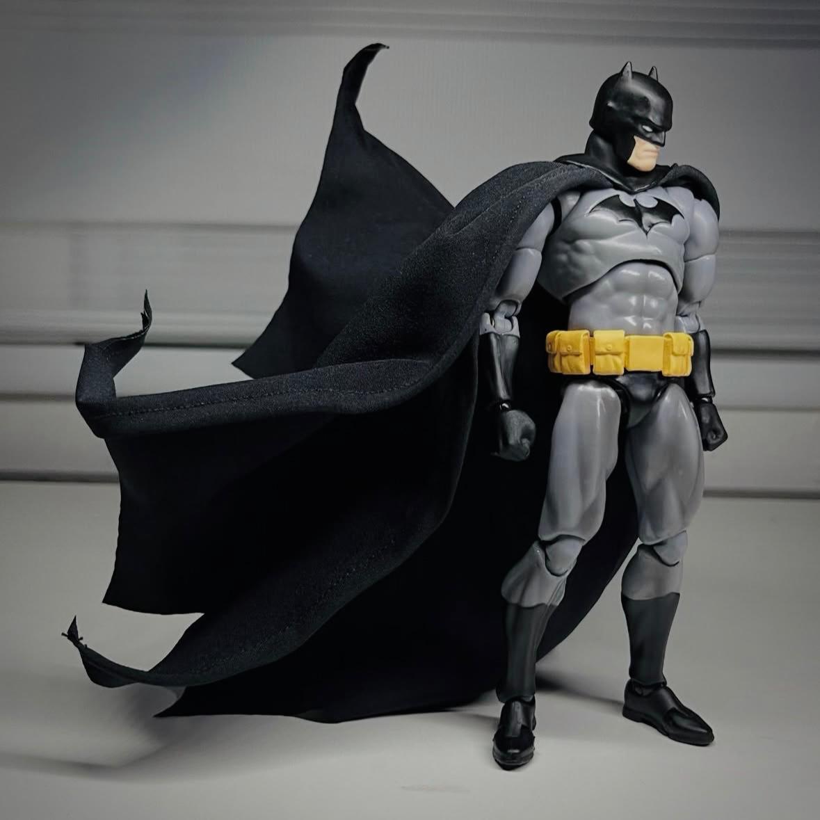 DC Hush Batman Action Figure by CT TOYS – Premium Articulated Collectible (7 Inch)
