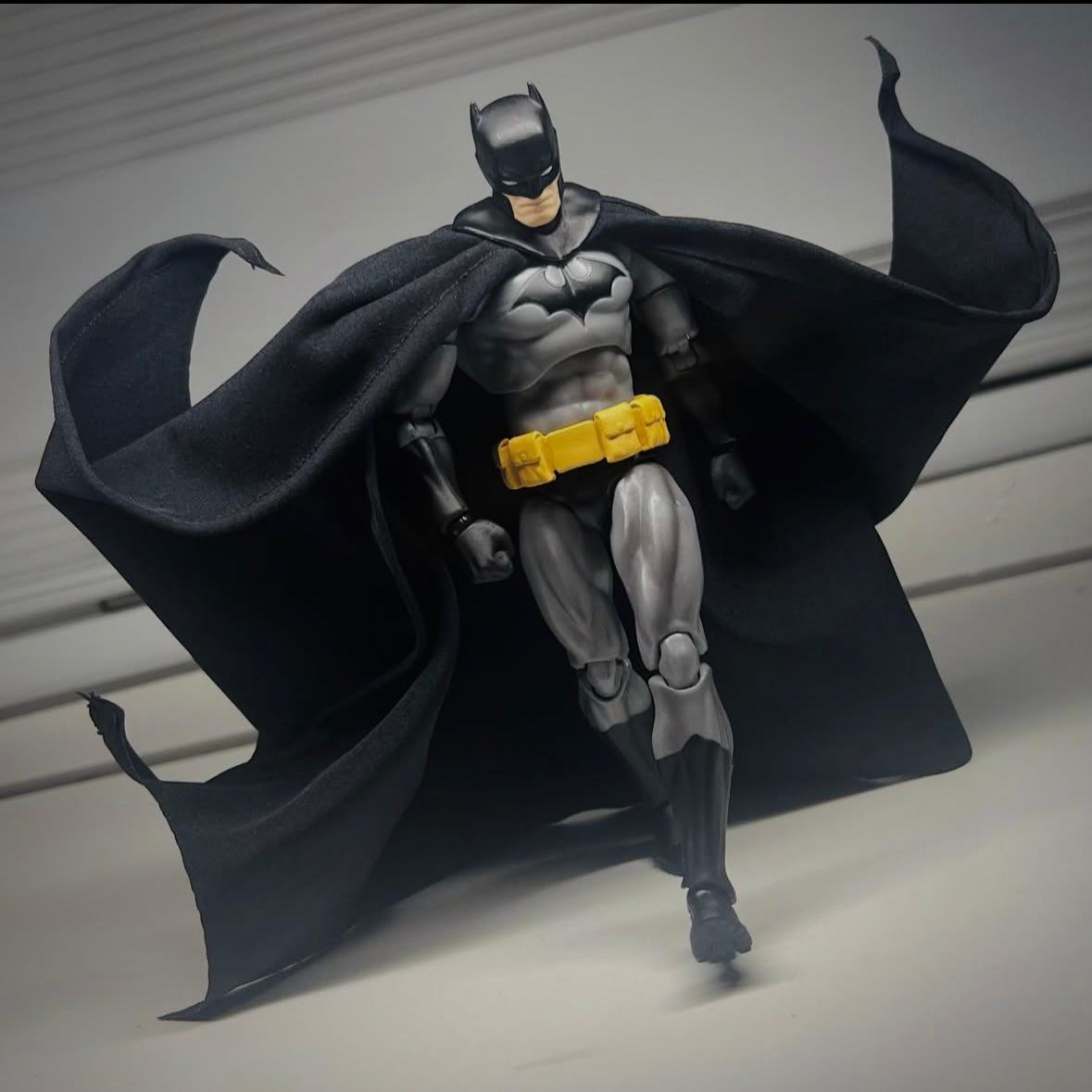 DC Hush Batman Action Figure by CT TOYS – Premium Articulated Collectible (7 Inch)