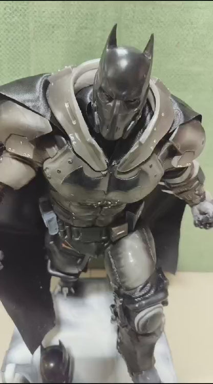 Knightfall: Armored Vengeance” – Limited Edition Light-Up Batman Figure