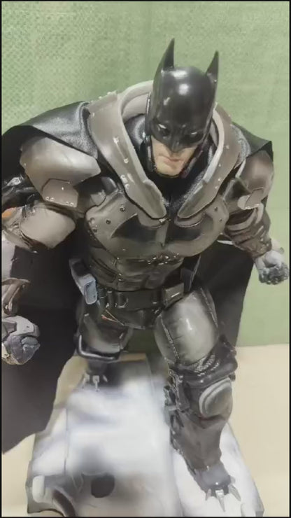 Knightfall: Armored Vengeance” – Limited Edition Light-Up Batman Figure